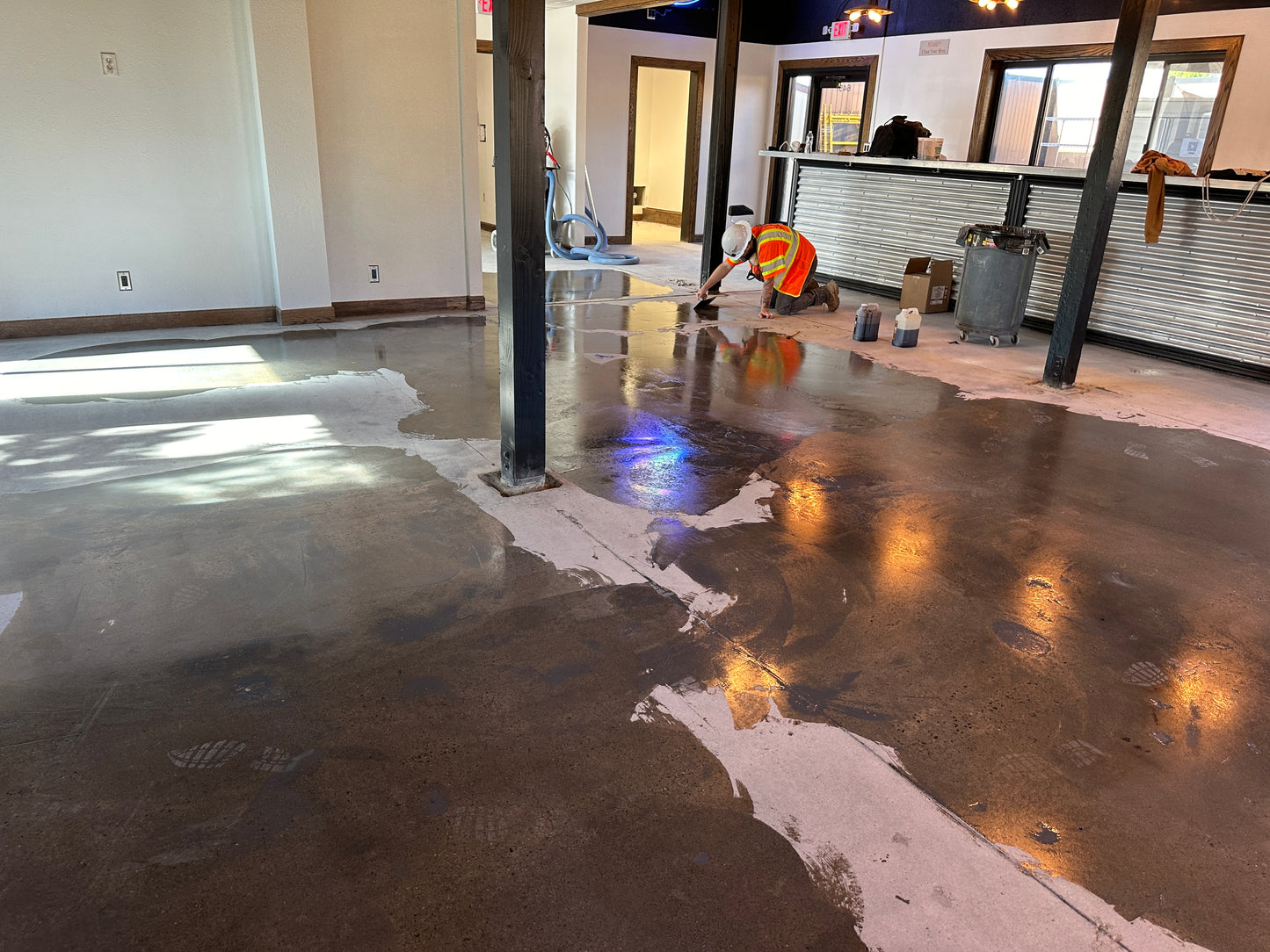 SP Crack Mender/ Grout Coat for pin holes/ Spall repair- #1 Fast Set Crack Repair (Concrete Repair)